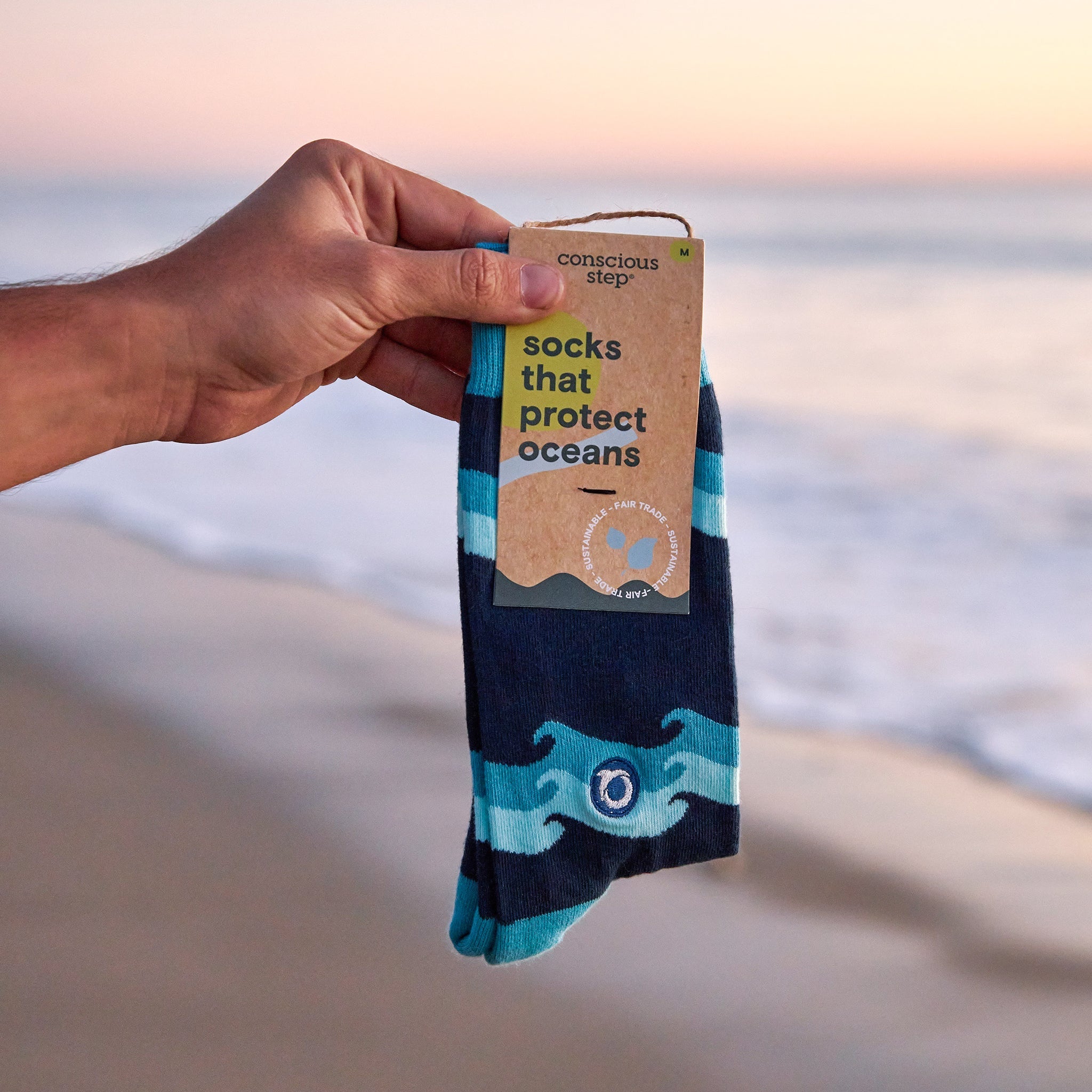 Wave-pattern organic cotton crew socks — Conscious Step
