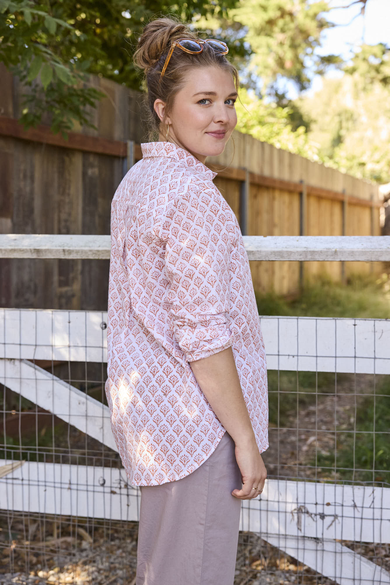 Good Boyfriend Shirt - Sunflower in Desert Flower