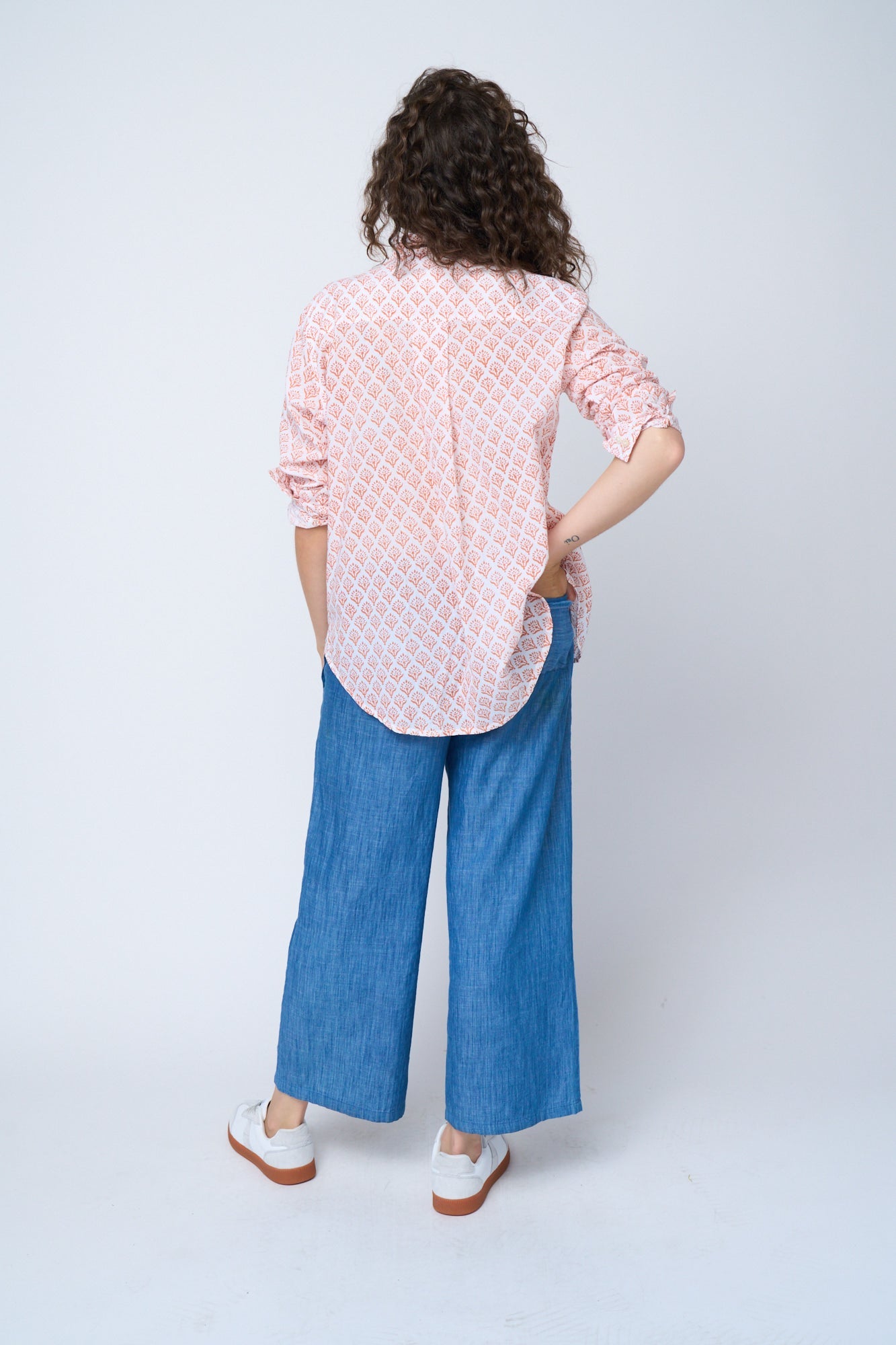 Good Boyfriend Shirt - Sunflower in Desert Flower