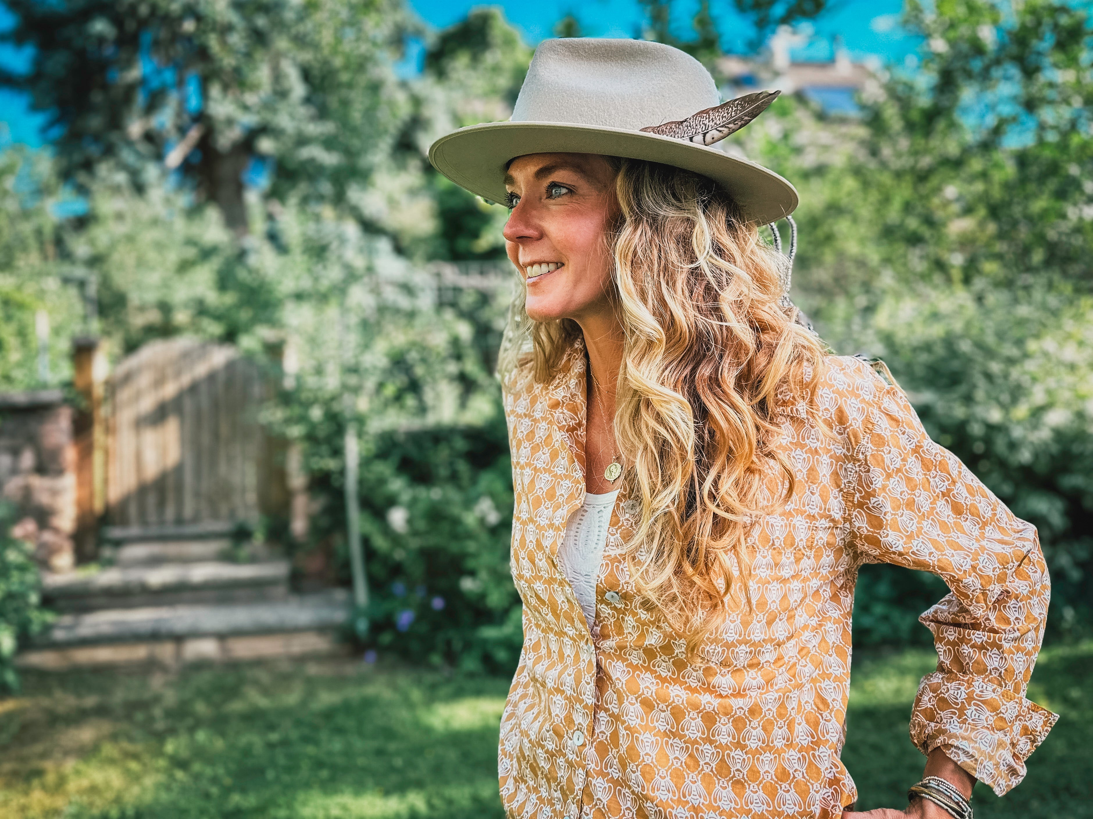 Good Boyfriend Shirt - Bee Happy Honeycomb