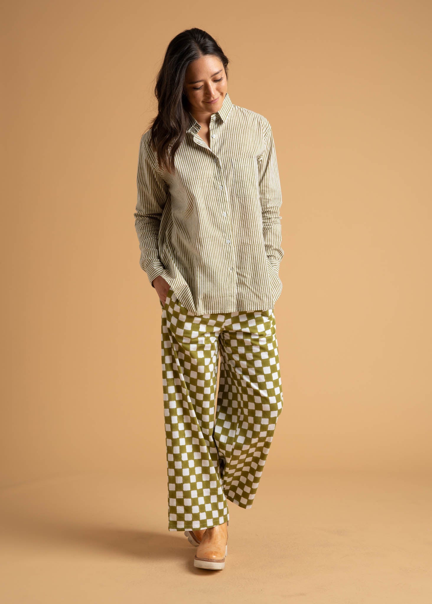 Good Boyfriend Shirt - Menswear Stripe Olive Oil