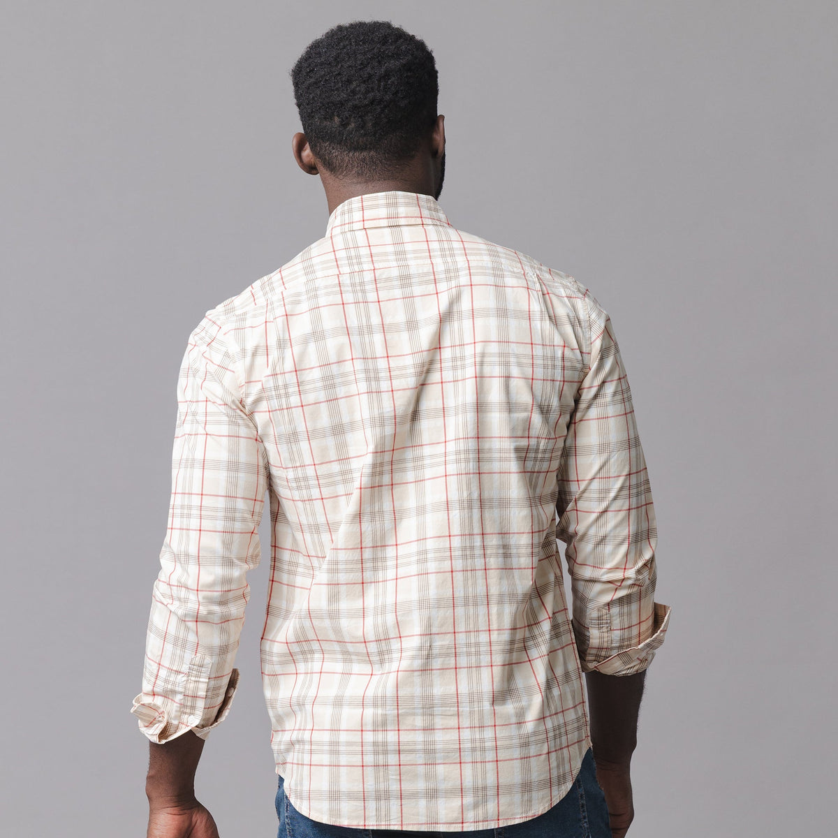 Organic Stretch Poplin Shirt in Fireside Plaid — detail view
