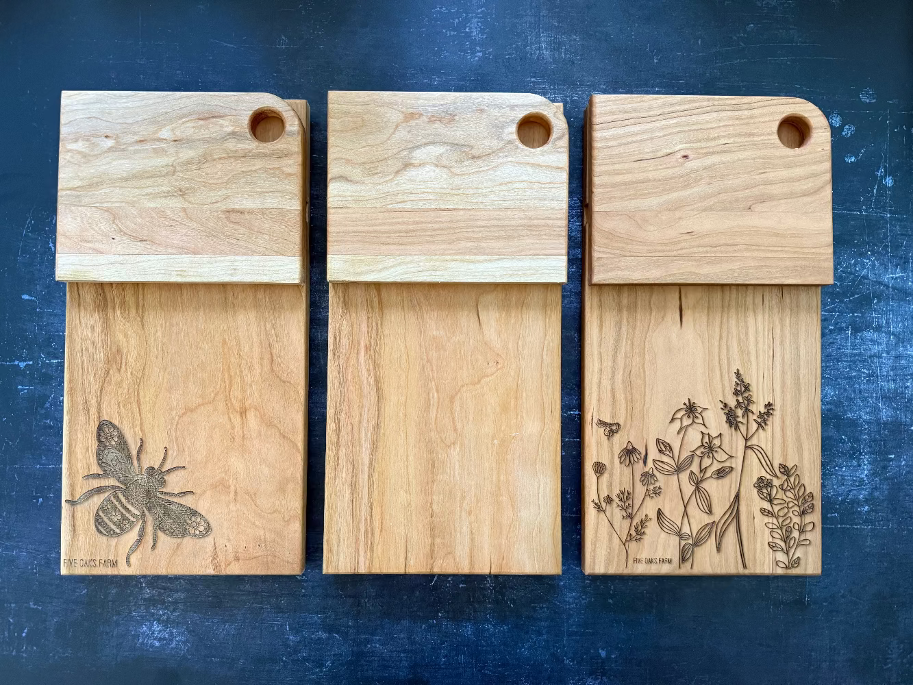 Vertical cutting board with engraved design — Five Oaks Farm