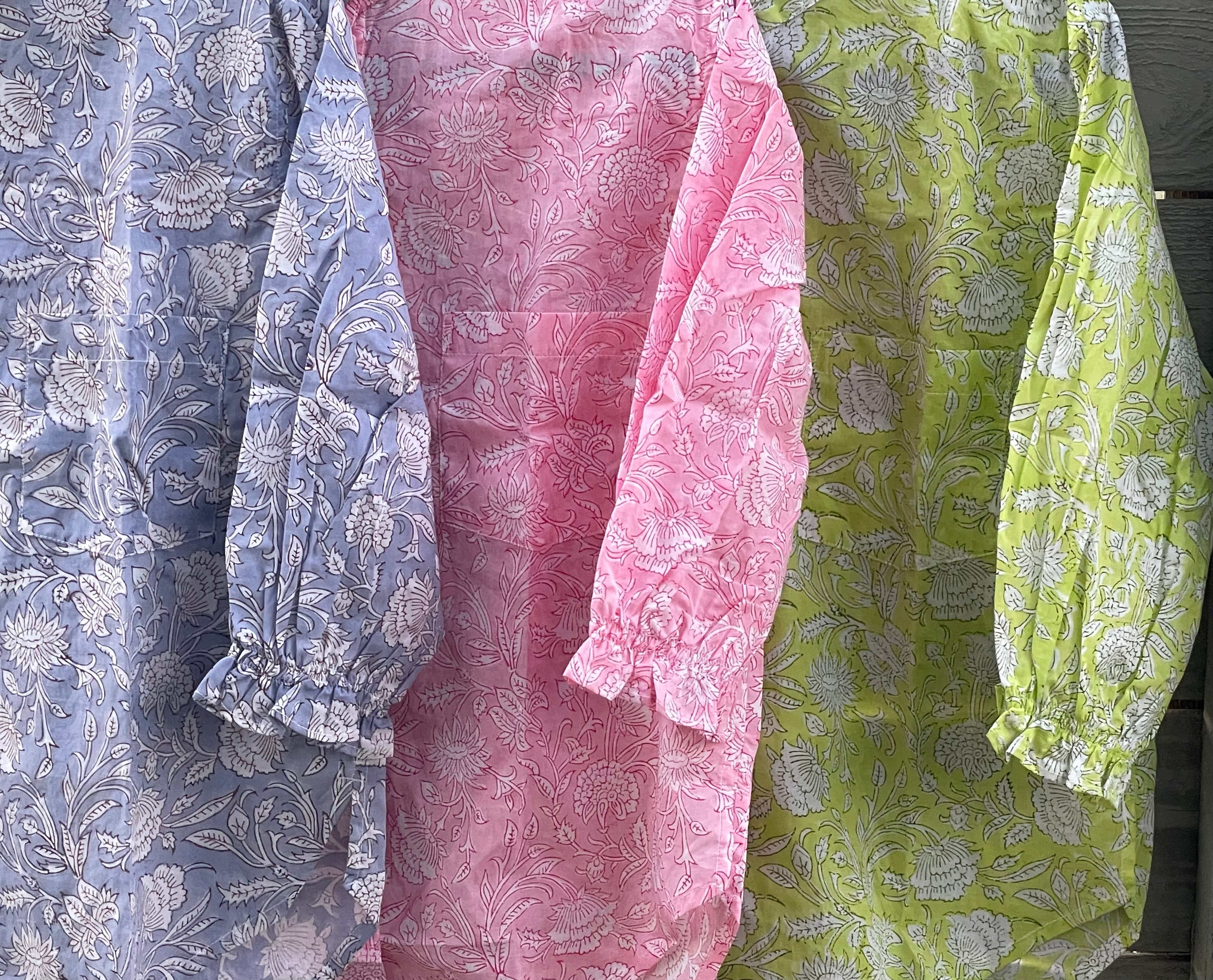 Good Girlfriend Shirt with Ruffle Trim Floral Escape Bluebird/Pinecone