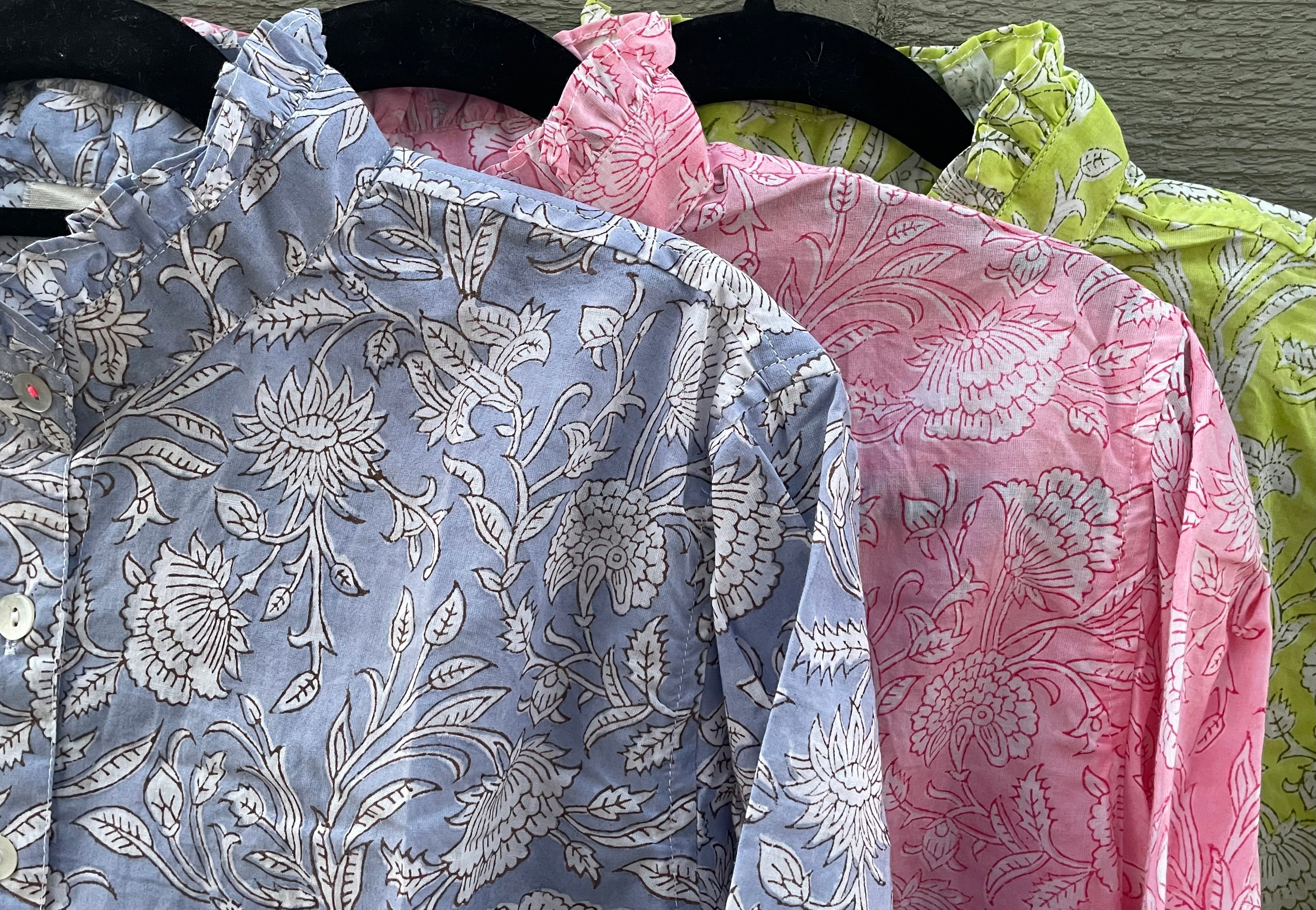 Good Girlfriend Shirt with Ruffle Trim Floral Escape Bluebird/Pinecone