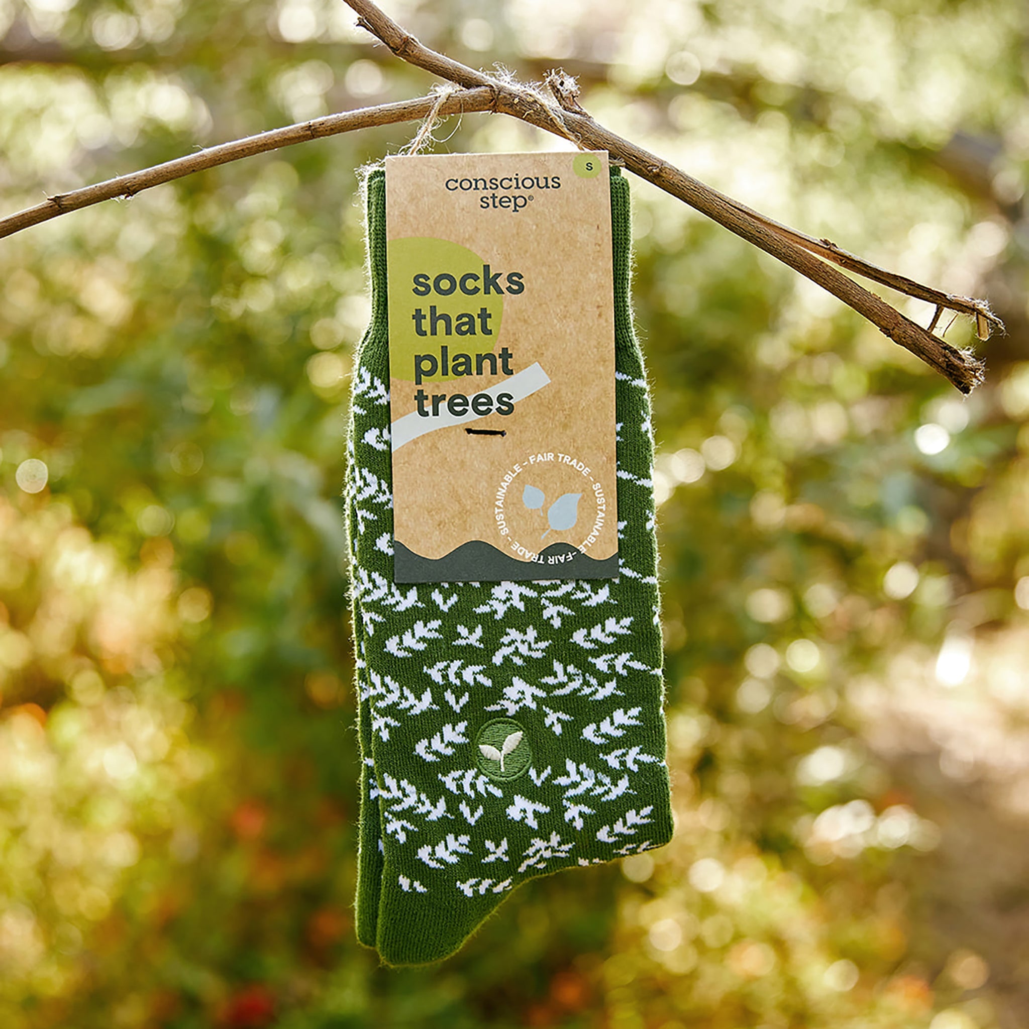 Green and white branching sprout organic cotton crew socks — Conscious Step