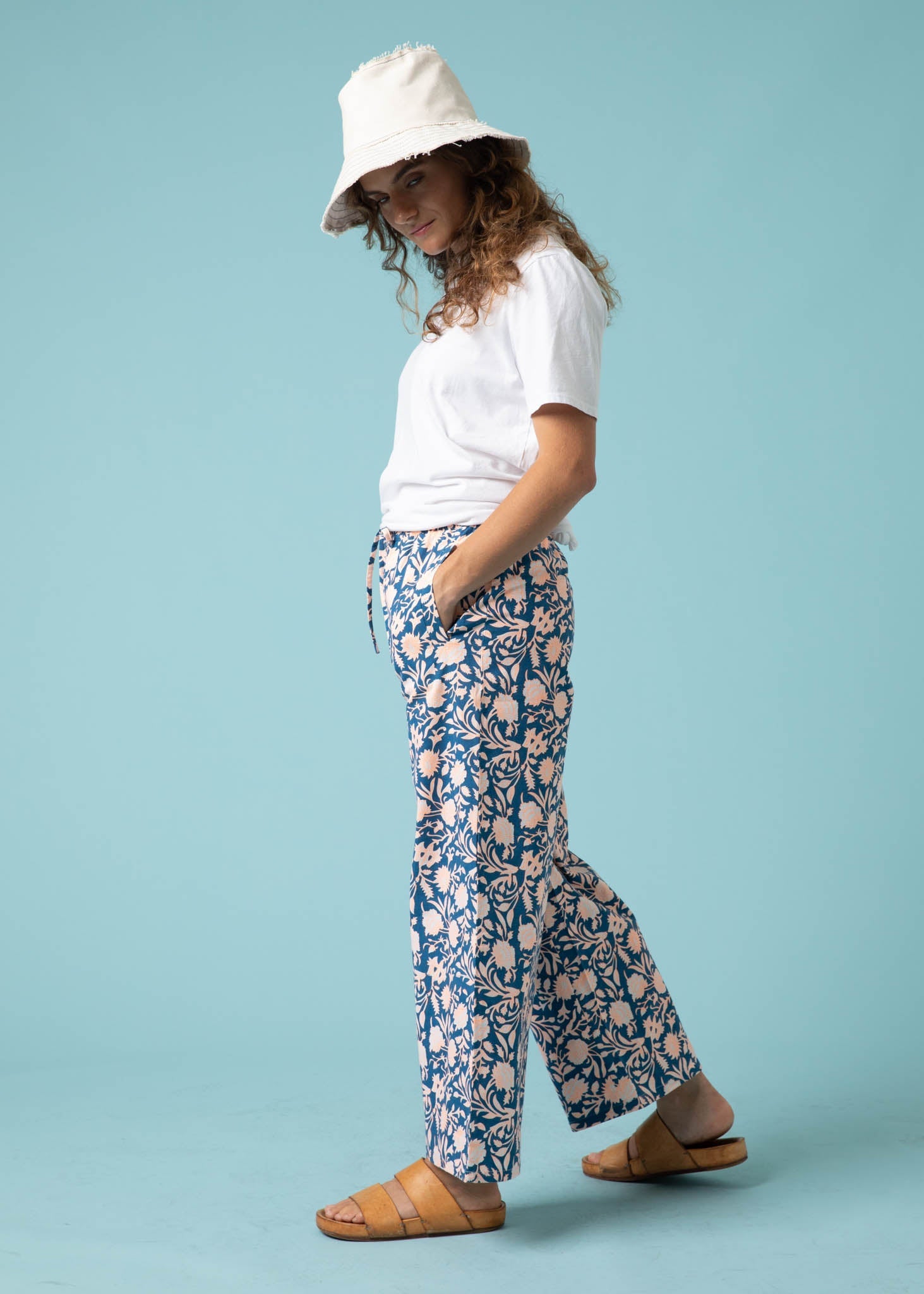 Shore Pant - Floral Escape in True Navy & Neon Peach