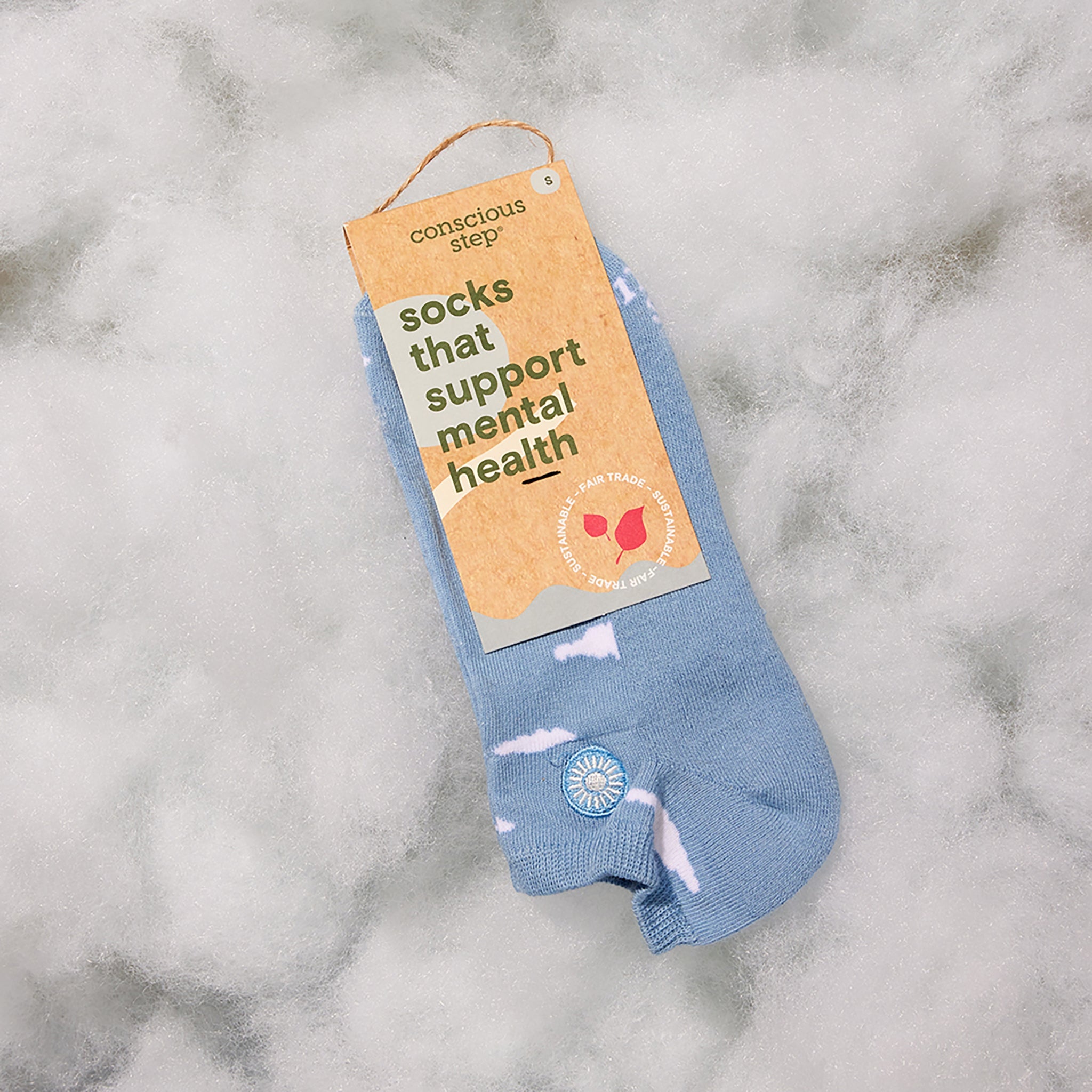 Blue cloud organic cotton ankle socks with sunshine embroidery — Conscious Step